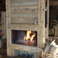 cheminée chalet en bois insert atre et loisirs